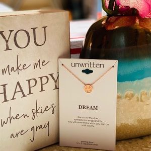 NEW unwritten”Dream” Crystal Disc Pendant Necklace